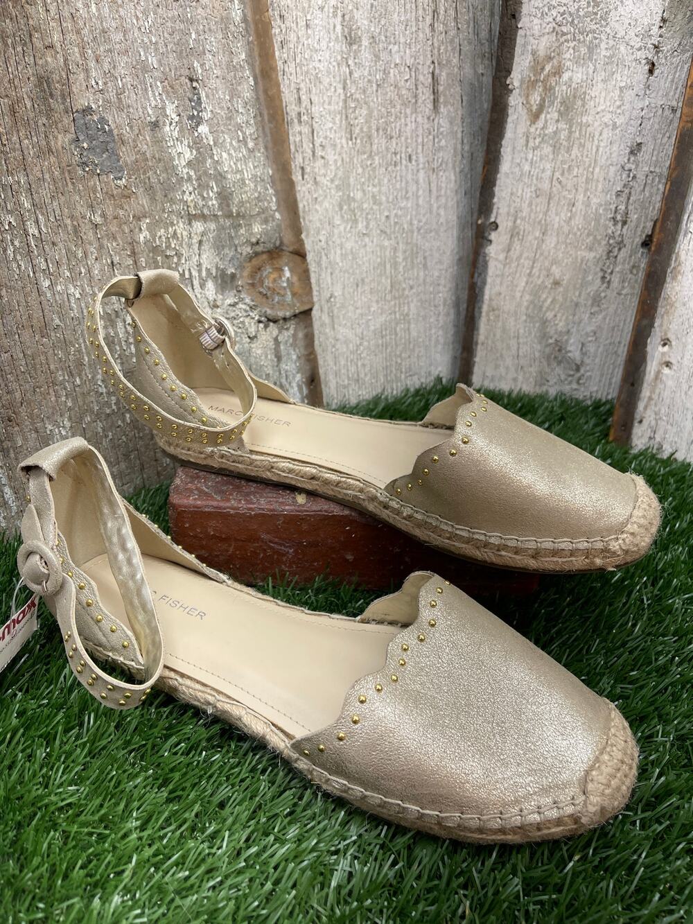 Marc Fisher Jarquis Micro Studded Gold Metallic Espadrilles Women's 10